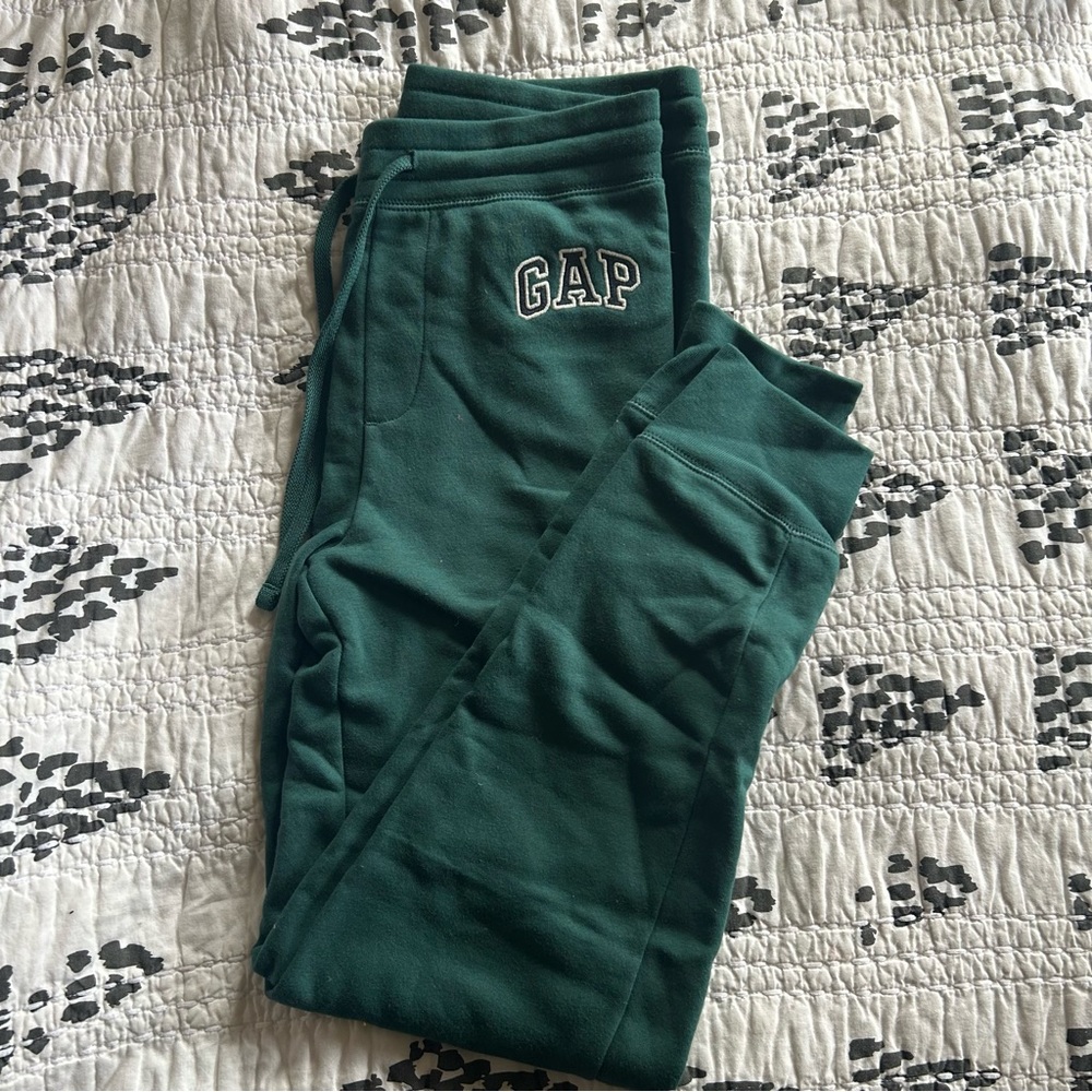 Gap sweatpants